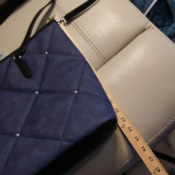 WNT KARL LAGERFELD CROSSBODY/OVER SHOULDER BAG - Picture 8 of 9